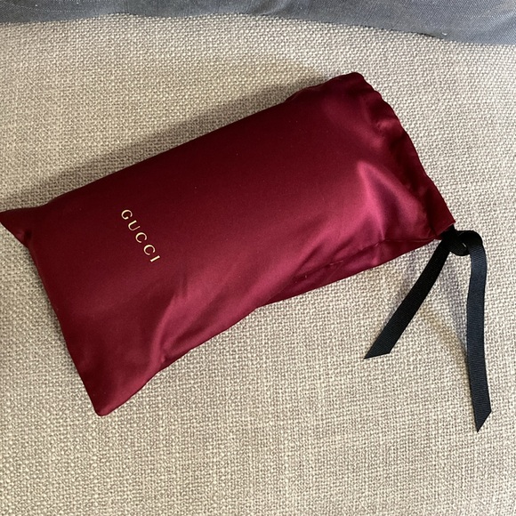 Gucci Burgundy Velvet Eyewear Case - Picture 1 of 7